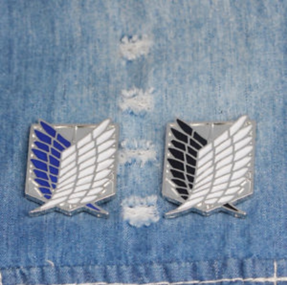 Attack on Titan pin enamel brooch